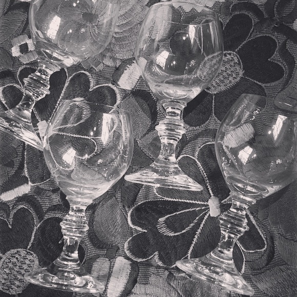 Set of Four Crystal Cordial Glasses - Picture 3 of 14